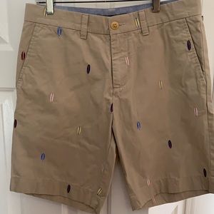 Tommy Hilfiger men’s embossed flat front shorts